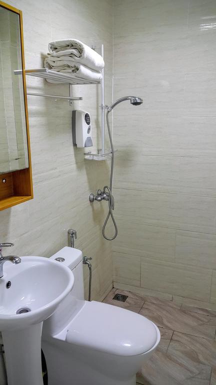 Residence 21 Boutique Inn Мири Екстериор снимка