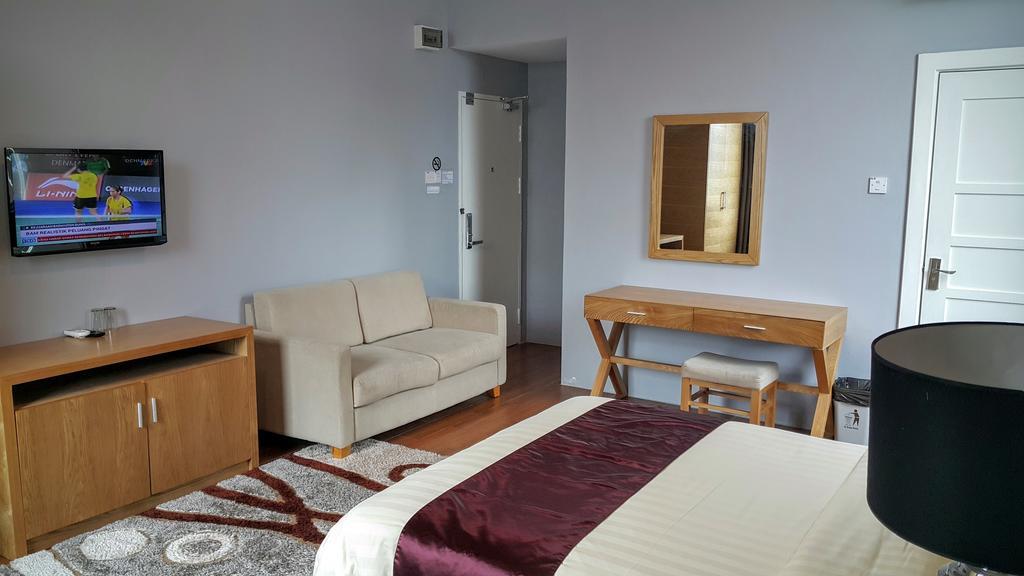 Residence 21 Boutique Inn Мири Екстериор снимка